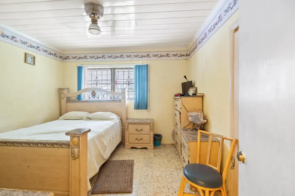 Sea Breeze Lane New Providence Paradise Island BS