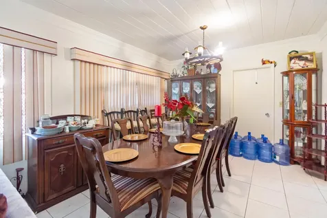 Sea Breeze Lane New Providence Paradise Island BS