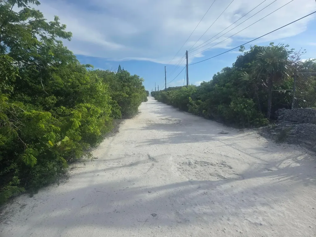 Flamingo Drive Bib Exuma BS
