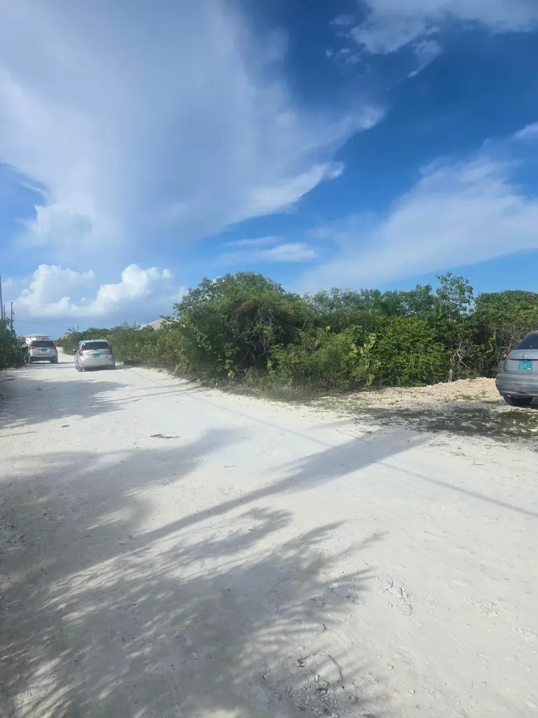 Flamingo Drive Bib Exuma BS