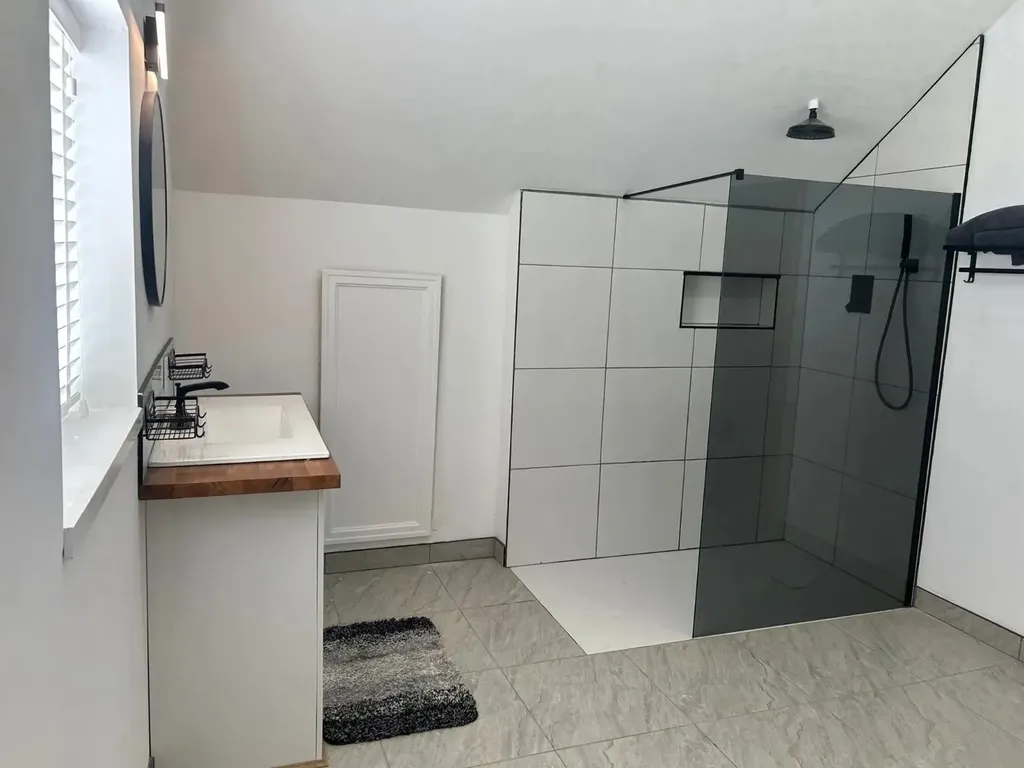 Sunny Hills Road Exuma BS