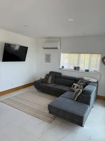 Sunny Hills Road Exuma BS