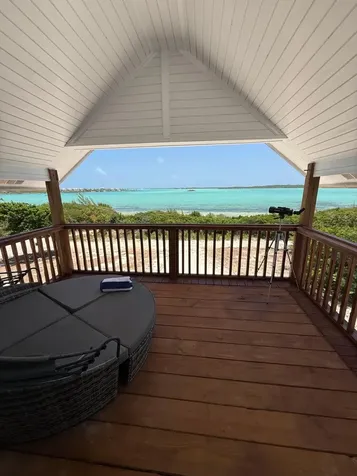 Sunny Hills Road Exuma BS