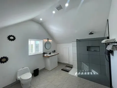 Sunny Hills Road Exuma BS