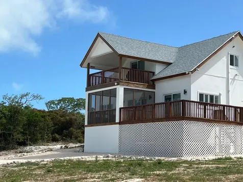 Sunny Hills Road Exuma BS