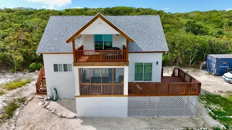 Sunny Hills Road Exuma BS