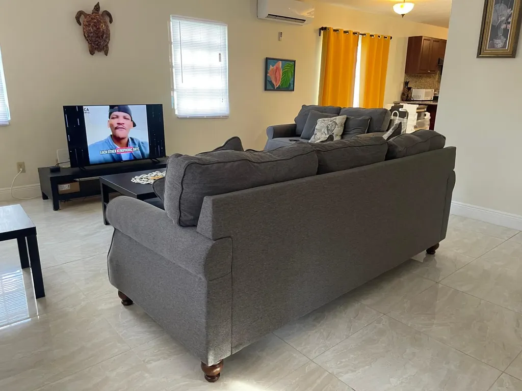 West Winds Cottage 172 New Providence Paradise Island BS