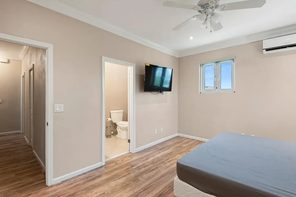 Tex Street New Providence Paradise Island BS