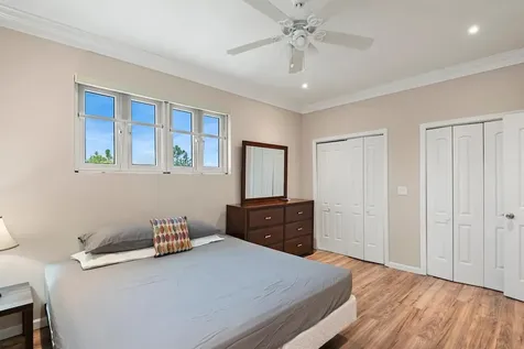 Tex Street New Providence Paradise Island BS