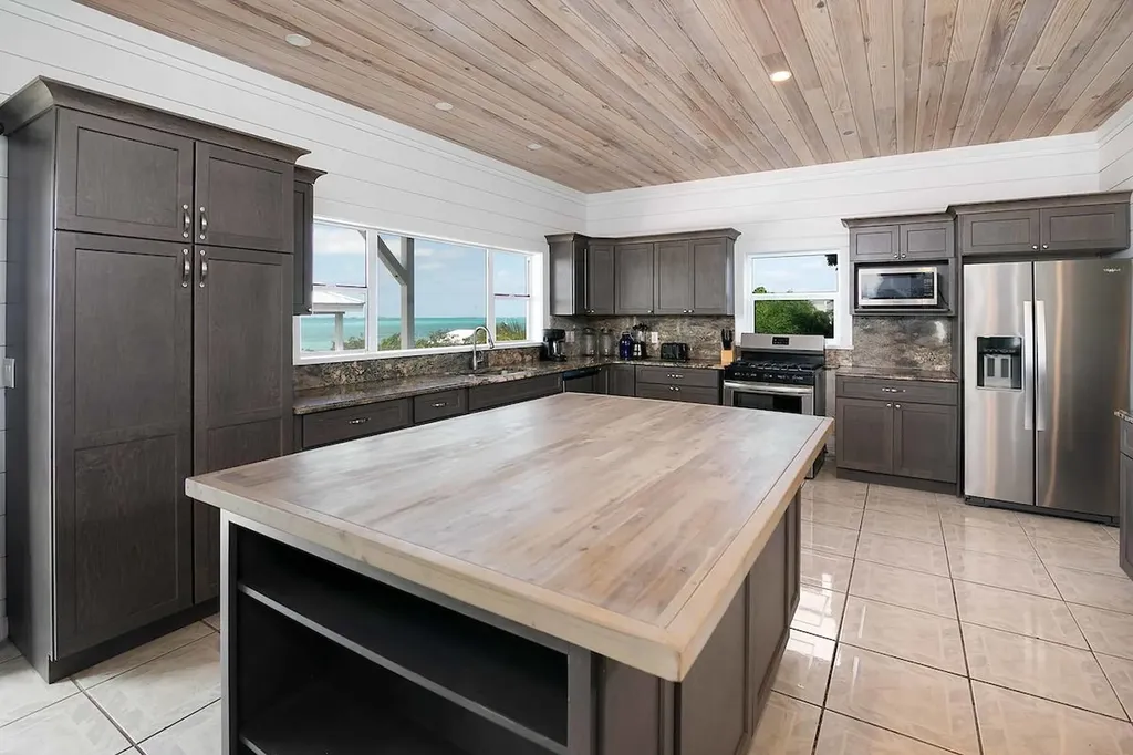 Crystal Waters And Villas Southern Elbow Cay Abaco BS