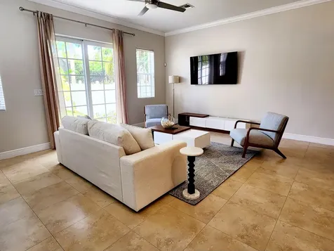 Balmoral Townhouse New Providence Paradise Island BS