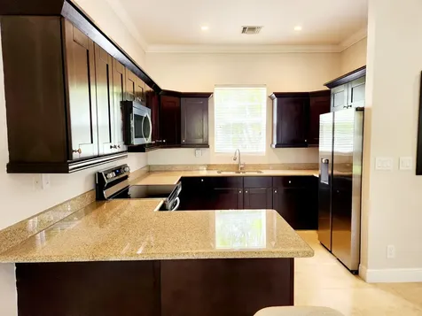 Balmoral Townhouse New Providence Paradise Island BS