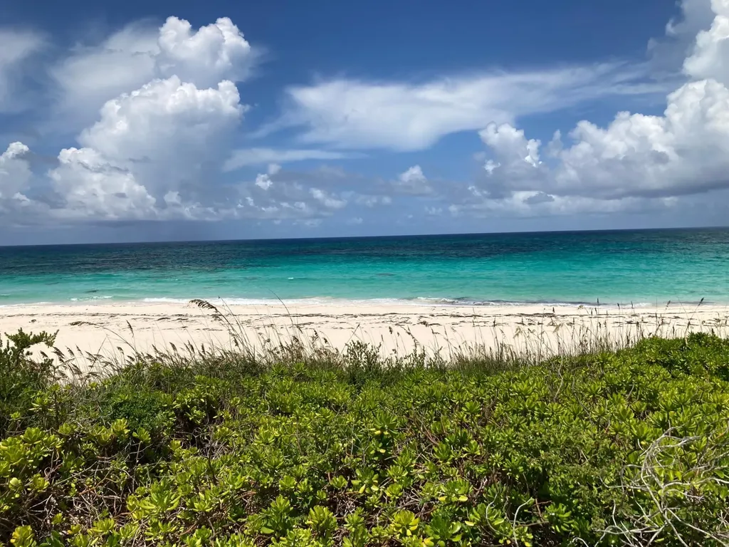 Tarpum Bay Lot# 31 Eleuth Eleuthera BS