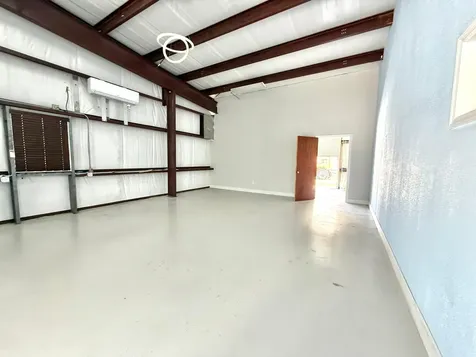 Queen's Highway Building Grand Bahama Freeport BS