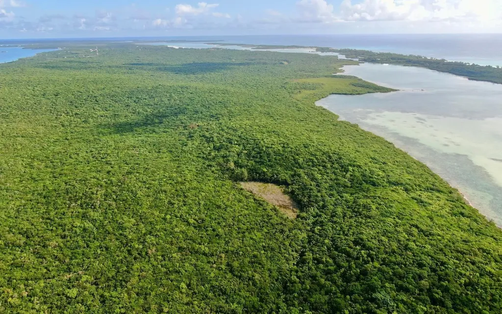 Samuel Sands Tract Eleuthera BS