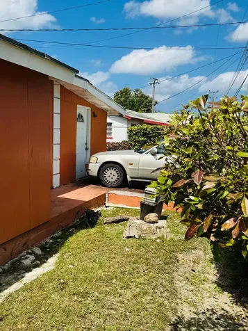 Robert Drive 8 New Providence Paradise Island BS