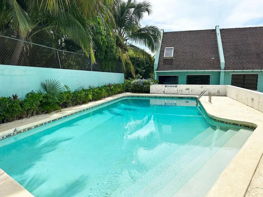 Winton Terrace Townhomes New Providence Paradise Island BS