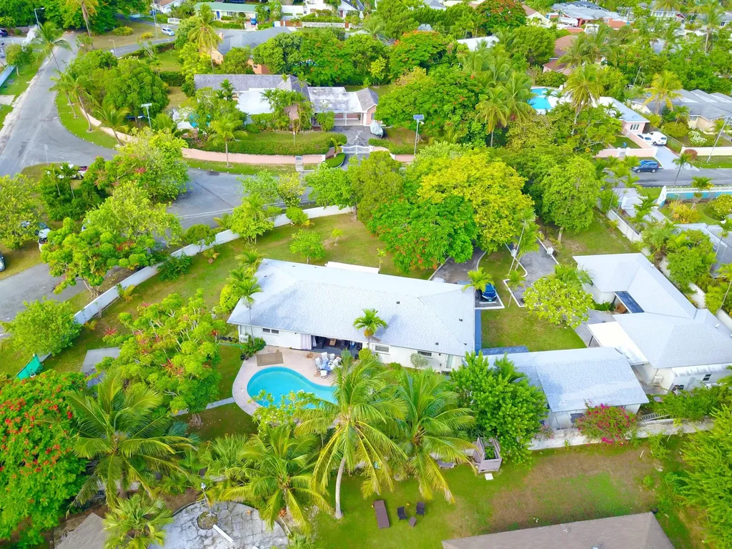 14 & 15 Hampshire Street New Providence Paradise Island BS