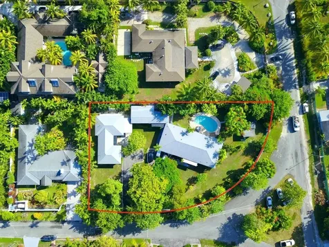 14 & 15 Hampshire Street New Providence Paradise Island BS