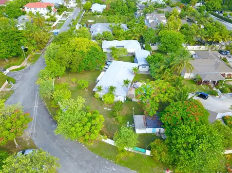 14 & 15 Hampshire Street New Providence Paradise Island BS