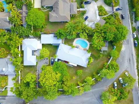 14 & 15 Hampshire Street New Providence Paradise Island BS