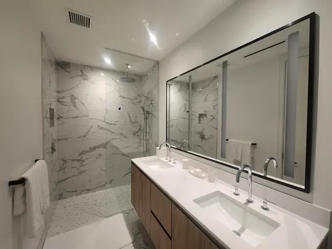 Goldwynn New Providence Paradise Island BS