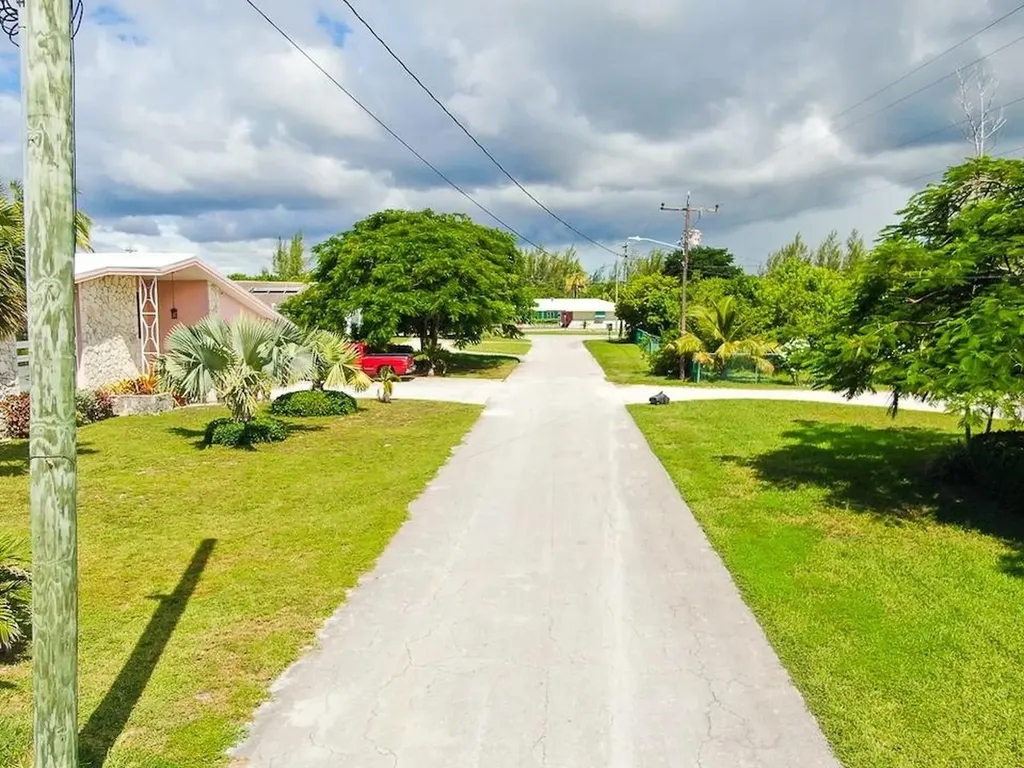 Seaview Lane 54 Grand Bahama Freeport BS