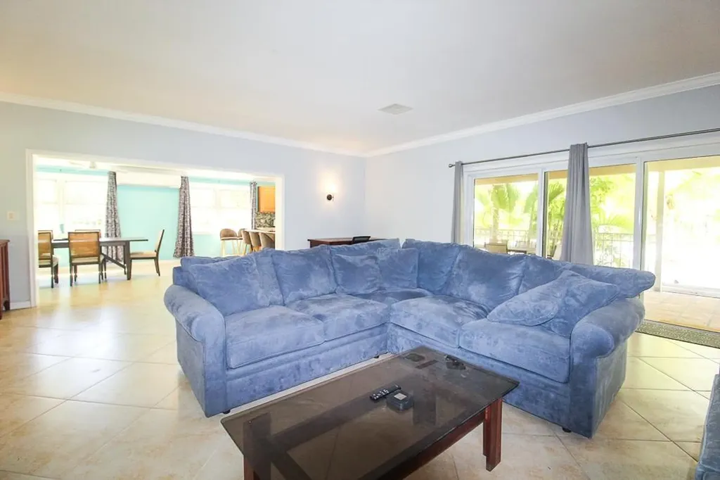 Seaview Lane 54 Grand Bahama Freeport BS
