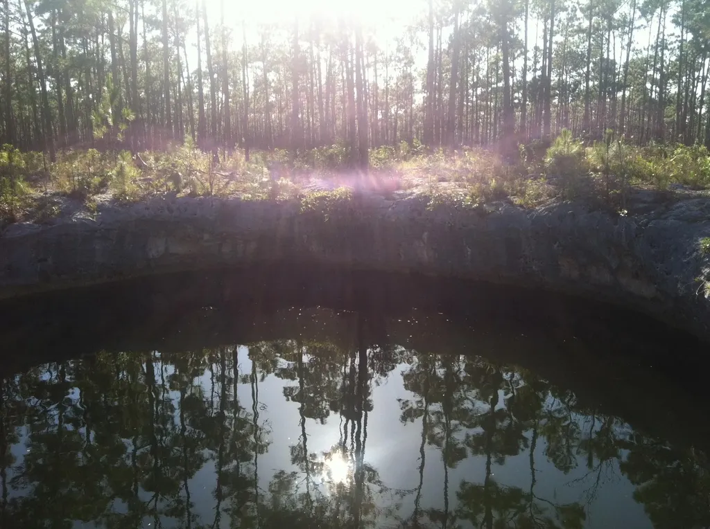 Isl Home Dev, Long Beach Abaco BS