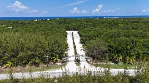 Isl Home Dev, Long Beach Abaco BS