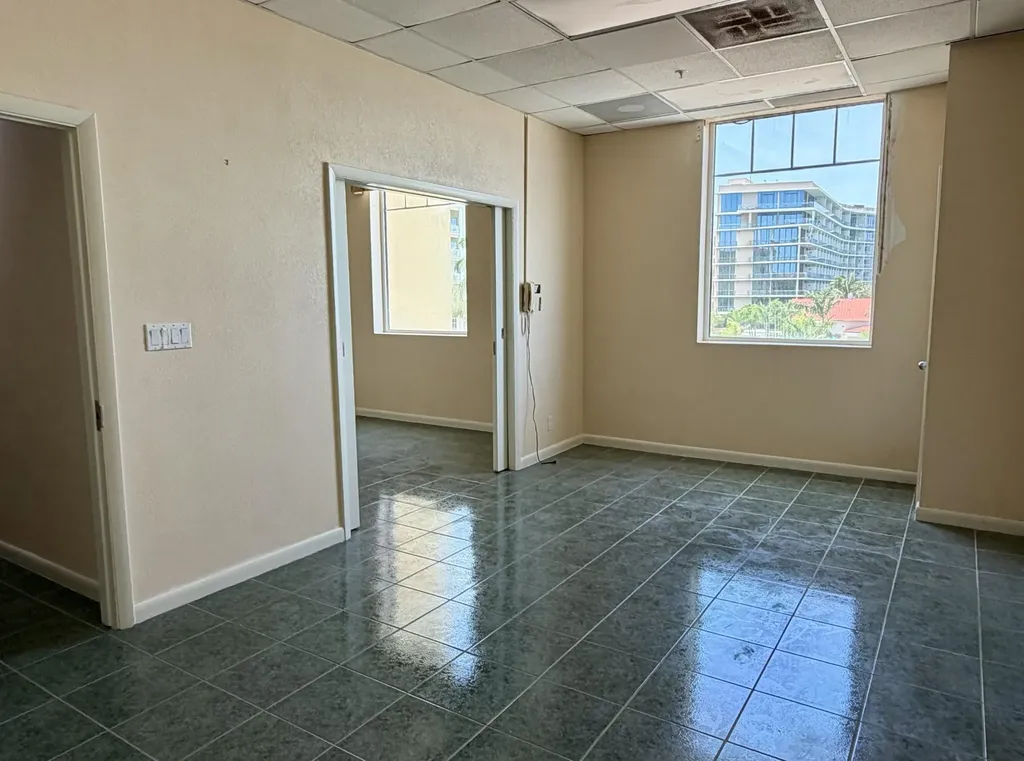 One Bay Street New Providence Paradise Island BS