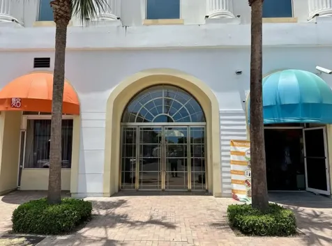 One Bay Street New Providence Paradise Island BS