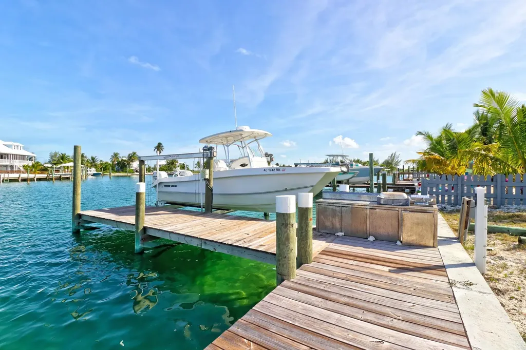 Lot 109 Block 198 Abaco BS