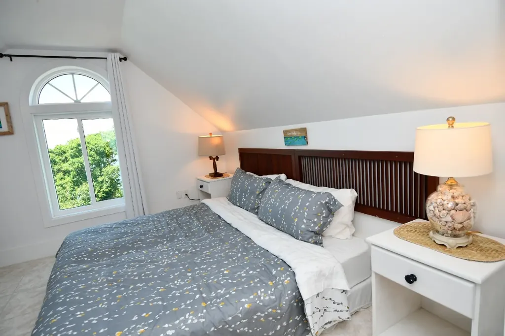 Pelican House, Marsh Harbor Abaco BS