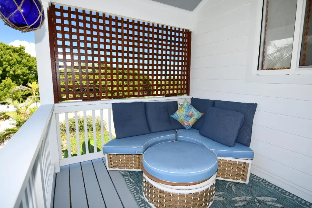 Pelican House, Marsh Harbor Abaco BS