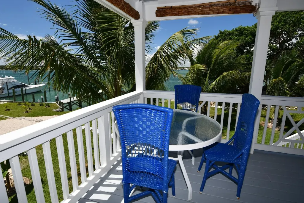 Pelican House, Marsh Harbor Abaco BS