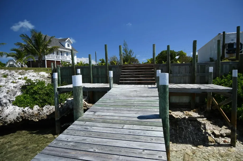 Pelican House, Marsh Harbor Abaco BS