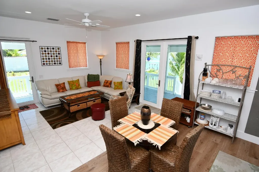 Pelican House, Marsh Harbor Abaco BS