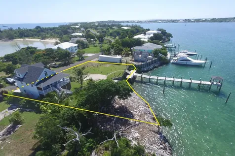 Pelican House, Marsh Harbor Abaco BS