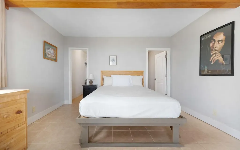 Mission Bay, Tarpum Bay Eleuthera BS