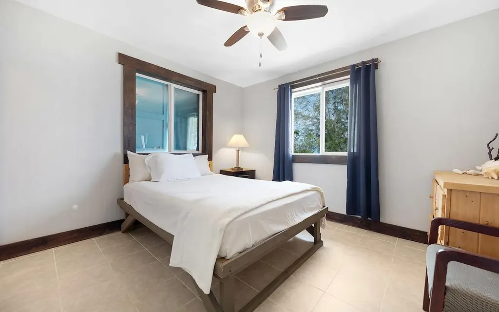 Mission Bay, Tarpum Bay Eleuthera BS