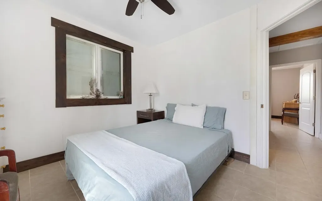 Mission Bay, Tarpum Bay Eleuthera BS