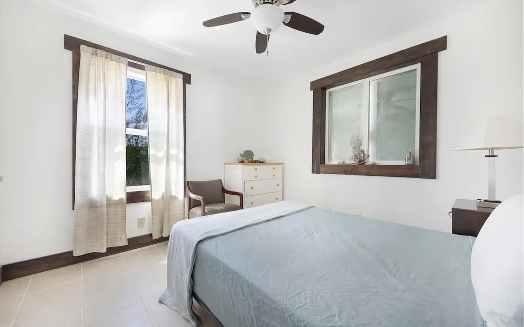 Mission Bay, Tarpum Bay Eleuthera BS