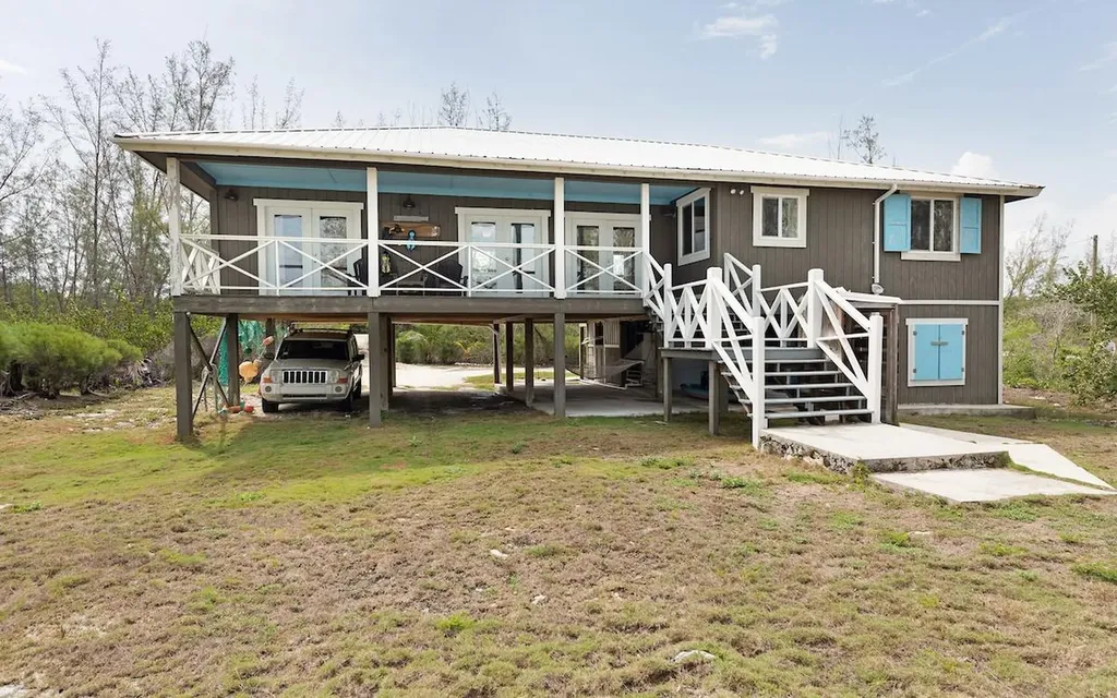 Mission Bay, Tarpum Bay Eleuthera BS