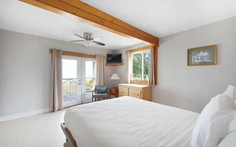 Mission Bay, Tarpum Bay Eleuthera BS