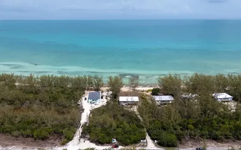 Mission Bay, Tarpum Bay Eleuthera BS