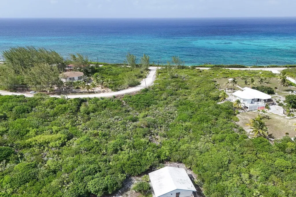 Lot 31 Block 16 Eleuthera BS