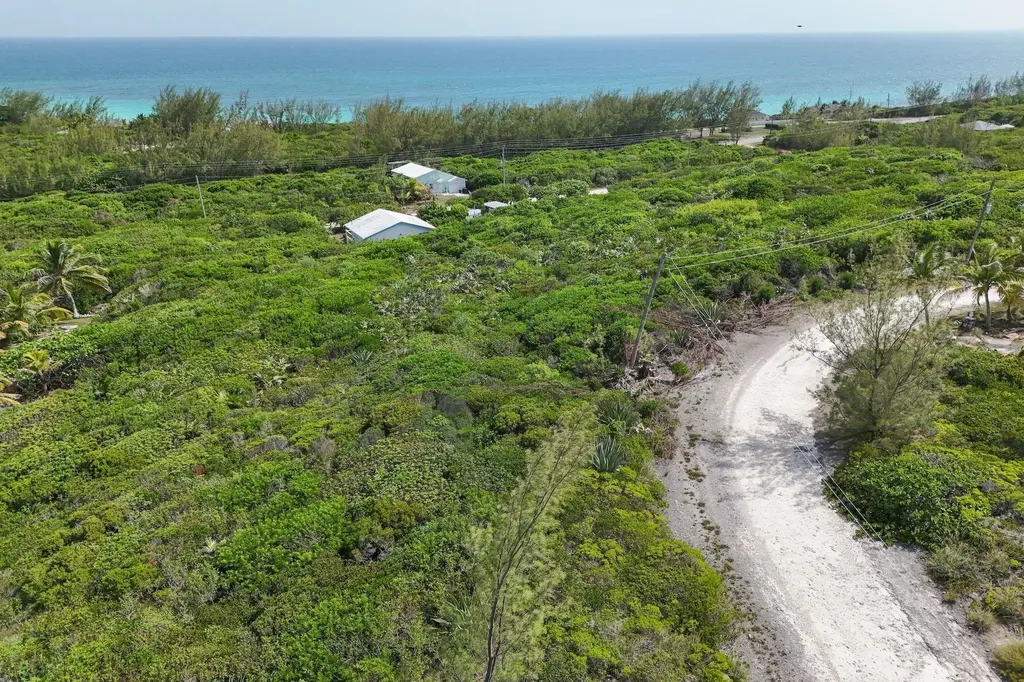 Lot 31 Block 16 Eleuthera BS