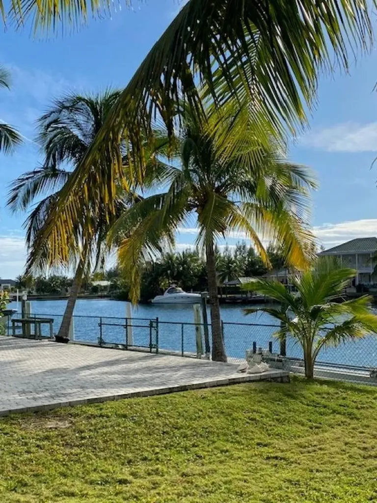 Booty Drive, Fortune Bay, 3 Grand Bahama Freeport BS