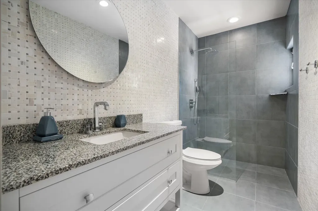 Caprice New Providence Paradise Island BS